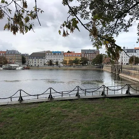 Beautiful 1-bedroom In Great Location! Apartment